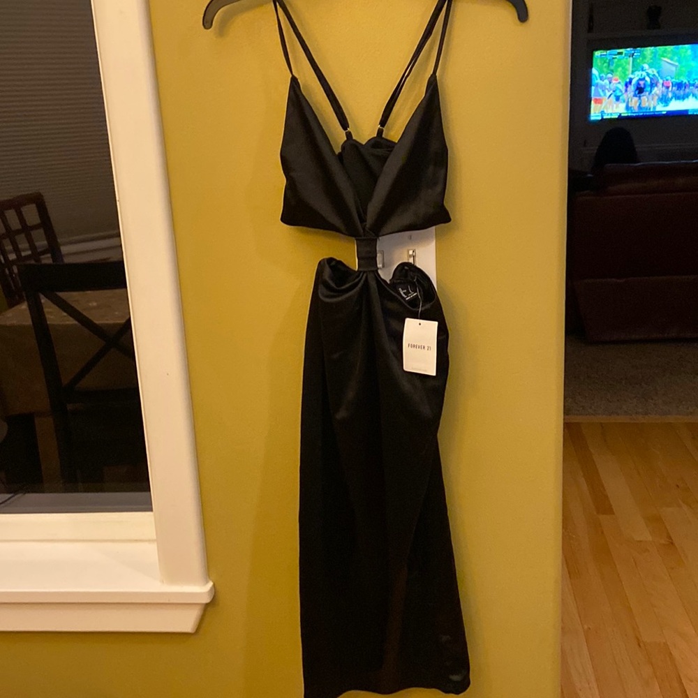 NWT FOREVER 21 midi dress